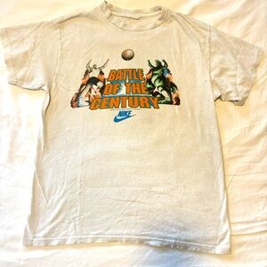 Vintage Nike 1990s Barkley Godzilla Battle of the Century T-shirt